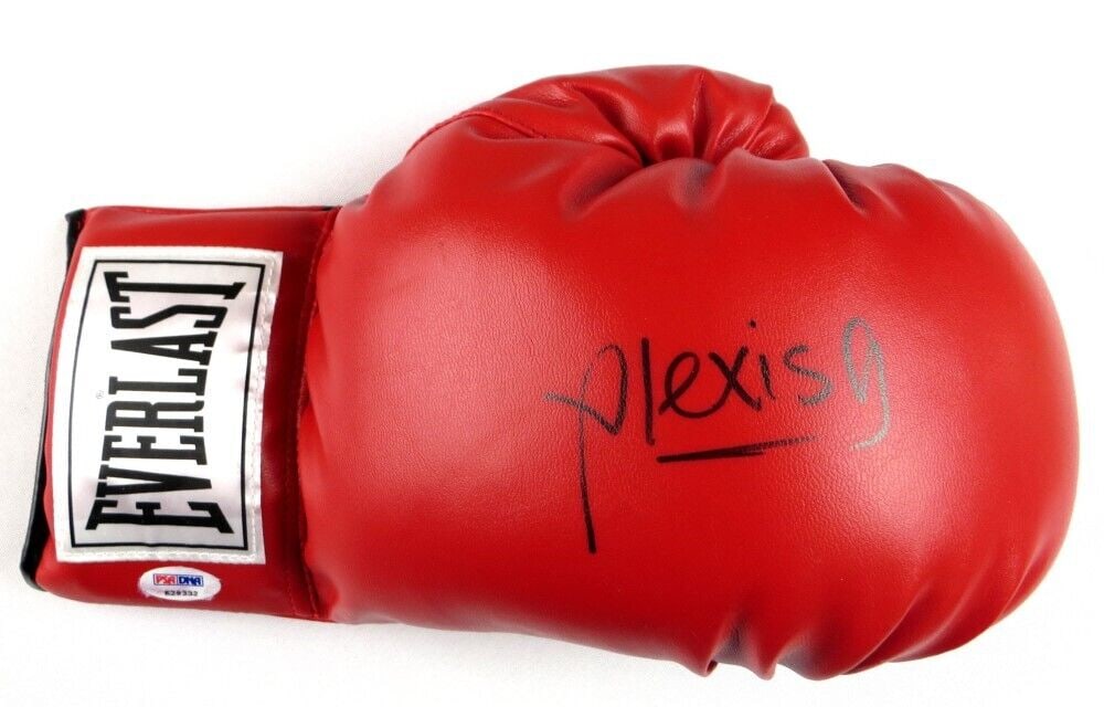 Alexis Arguello Autographed Everlast Boxing Glove Legendary Champion PSA: Alexis Arguello Autographed Everlast Boxing Glove Legendary Champion PSA Sport: Boxing Product: Glove Original/Reprint: Original Player: Alexis Arguello Autograph Authentication: Professional Sports (