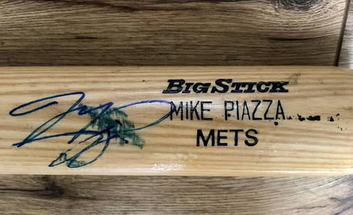 MIKE PIAZZA (Mets) signed 2002 used Rawlings Big Stick bat -JSA Letter: MIKE PIAZZA (Mets) signed 2002 used Rawlings Big Stick bat -JSA Letter Product: Bat Sport: Baseball-MLB Autograph Authentication: James Spence Authentication (JSA) Team: New York Mets Player: Mike Pia