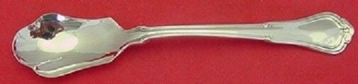 Villa Norfolk By Gorham Sterling Silver Relish Scoop 5 3/8" Custom: Villa Norfolk By Gorham Sterling Silver Relish Scoop 5 3/8" Custom Villa norfolk by gorham sterling silver custom made relish scoop 5 3/8" in the pattern villa norfolk by gorham. It is not monogrammed