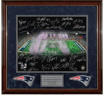 2014 New England Patriots Super Bowl Champs Team Signed Photo Tom Brady Beckett: 2014 New England Patriots Super Bowl Champs Team Signed Photo Tom Brady Beckett Sport: Football-NFL Player: Tom Brady Original/Reprint: Original Autograph Authentication: Beckett Authentication