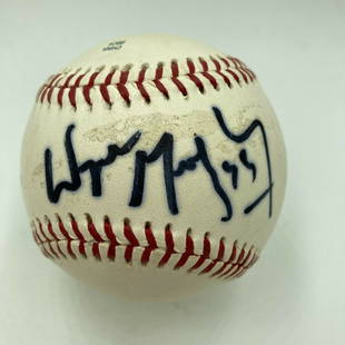 Wayne Gretzky Signed Autographed Baseball With JSA COA NHL Hall Of Fame: Wayne Gretzky Signed Autographed Baseball With JSA COA NHL Hall Of Fame Product: Ball Sport: Baseball-MLB Autograph Authentication: James Spence Authentication (JSA) Original/Reprint: Original Pre-Own