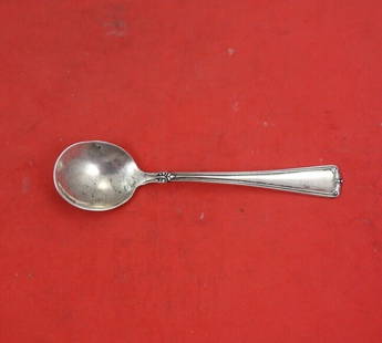 Marie Louise by Blackinton / Towle Sterling Silver Chocolate Spoon 3 5/8": Marie Louise by Blackinton / Towle Sterling Silver Chocolate Spoon 3 5/8" Marie louise by blackinton / towlesterling silver chocolate spoon 3 5/8" in the pattern marie louise by blackinton / towle. It