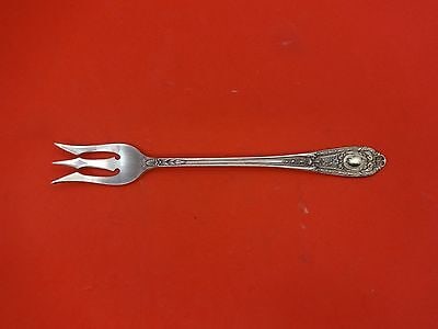 Fontaine by International Sterling Silver Pickle Fork 5 3/4": Fontaine by International Sterling Silver Pickle Fork 5 3/4" Fontaine by international sterling silver pickle fork 5 3/4" in the pattern fontaine by international. It is monogrammed (monos vary)