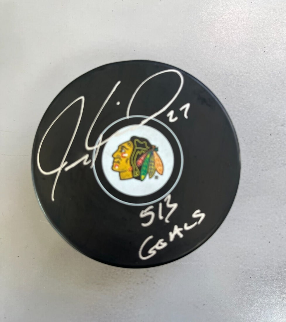 Jeremy Roenick (Chicago Blackhawks) signed "513Goals" NHL Logo puck-Beckett: Jeremy Roenick (Chicago Blackhawks) signed "513Goals" NHL Logo puck-Beckett Sport: Hockey Player: Jeremy Roenick Signed: Yes Original/Reprint: Original Autograph Authentication: Beckett Authentication
