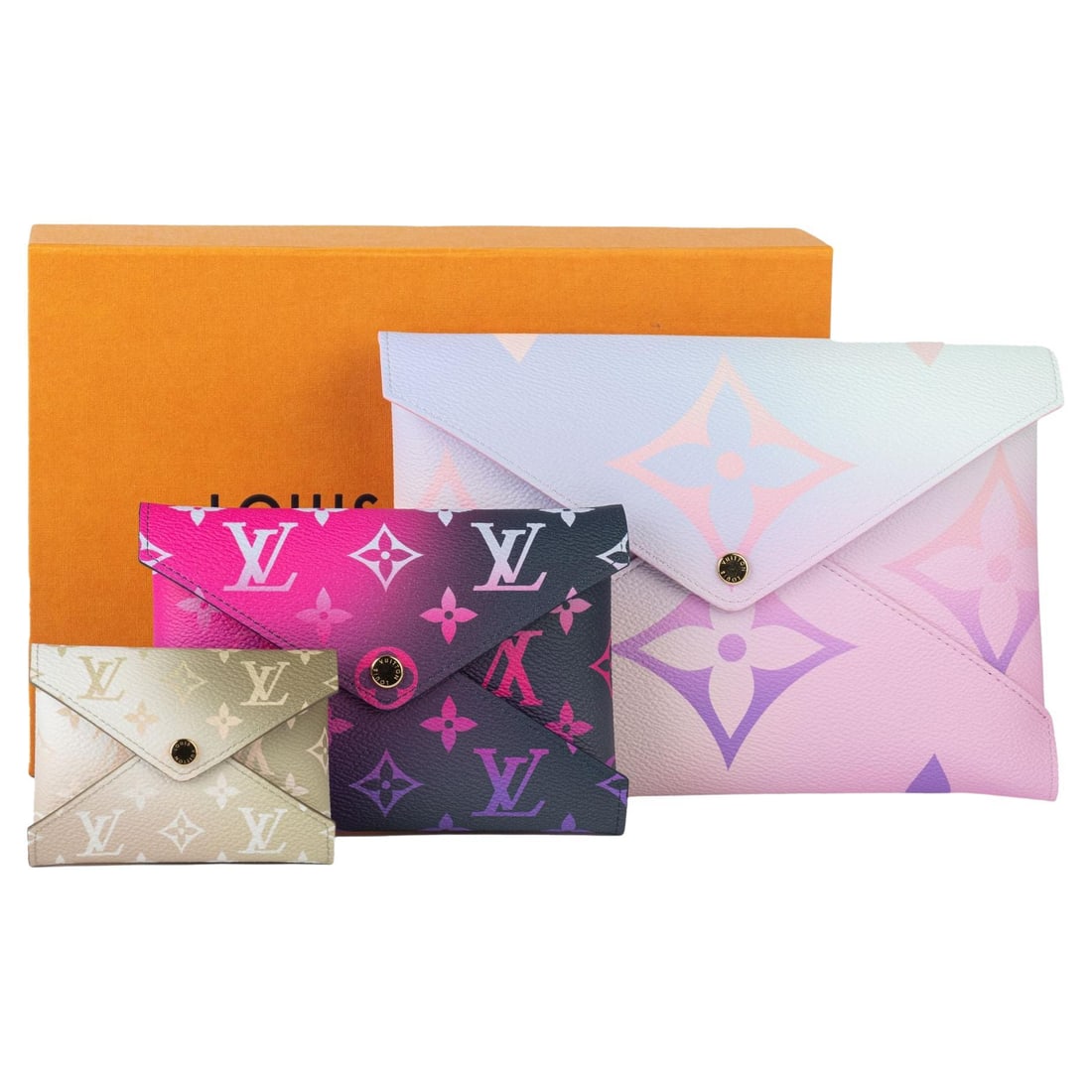 Louis Vuitton BNIB Ombre Kirigami Set of 3: Louis Vuitton BNIB Ombre Kirigami Set of 3 Designer: Louis Vuitton Dimensions: Height: 6.5 in (16.51 cm)Width: 2 in (5.08 cm)Length: 9 in (22.86 cm) Place of Origin: Europe Period: 21st Century Pre-Ow