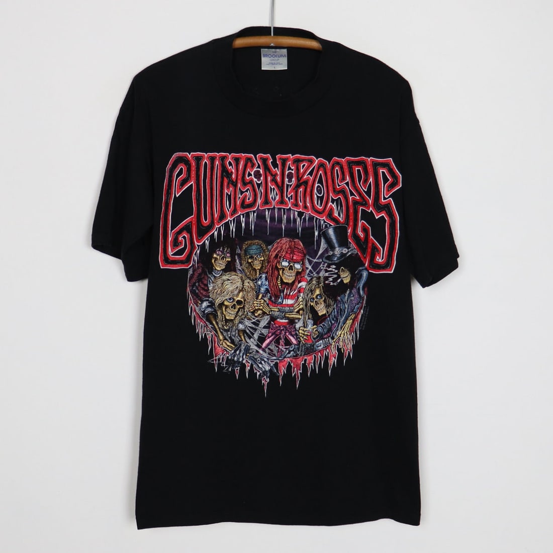 1991 Guns N Roses Use Your Illusion Tour Shirt: 1991 Guns N Roses Use Your Illusion Tour Shirt Original 1991 Guns N Roses Use Your Illusion Tour Shirt. This is a true vintage shirt, not a modern reproduction. Sizes vary so please use measurements f