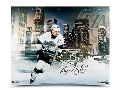 Wayne Gretzky Signed Autographed 16X20 Photo "LA King" Los Angeles Kings /99: Wayne Gretzky Signed Autographed 16X20 Photo "LA King" Los Angeles Kings /99 Sport: Hockey Product: Photo Original/Reprint: Original Player: Wayne Gretzky Team: Los Angeles Kings Autograph
