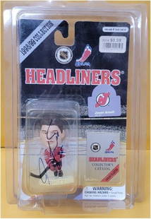 Jason Arnott Autographed Headliners Figurine New Jersey Devils 1998 JSA: Jason Arnott Autographed Headliners Figurine New Jersey Devils 1998 JSA Sport: Hockey Original/Reprint: Original Player: Jason Arnott Team: New Jersey Devils Autograph Authentication: James Spence (JS