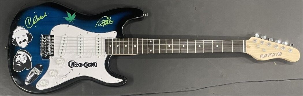 Cheech & Chong Signed Autographed Pickguard Huntington Electric Guitar: Cheech & Chong Signed Autographed Pickguard Huntington Electric Guitar Industry: Movies Original/Reproduction: Original Autograph Authentication: Beckett Authentication Player: Cheech & Chong Pre-Owne