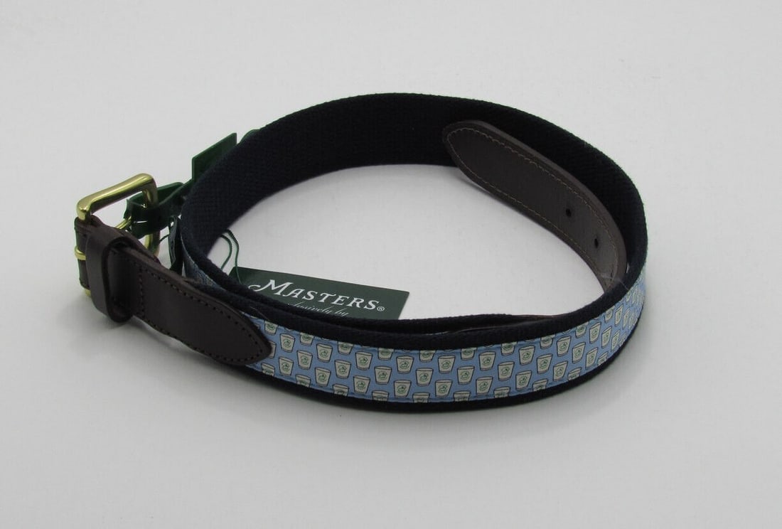 2024 Masters Vineyard Vines Cup Blue Belt AUGUSTA NATIONAL NWT Size 38 188871: 2024 Masters Vineyard Vines Cup Blue Belt AUGUSTA NATIONAL NWT Size 38 188871 Sport: Golf Officially Licensed: Yes Size: 38 Color: Blue Product: Belt Event/Tournament: Masters Pre-Owned While the lot 