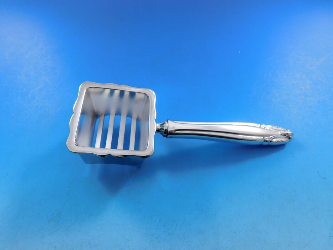 Stradivari by Wallace Sterling Silver Corn Butterer HH Custom Made: Stradivari by Wallace Sterling Silver Corn Butterer HH Custom Made Stradivari by wallacesterling silver hollow handle with silverplated implement corn butter applicator custom made, in the pattern str