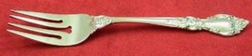Belvedere by Lunt Sterling Silver Salad Fork 6 3/4" Flatware: Belvedere by Lunt Sterling Silver Salad Fork 6 3/4" Flatware Belvedere by lunt sterling silver salad fork 6 3/4" in the pattern belvedere by lunt. It is not monogrammed and is in excellent