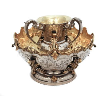 ITALIAN 925 STERLING SILVER GILDED CHASED GARALND DESIGN WASH CUP & BOWL: ITALIAN 925 STERLING SILVER GILDED CHASED GARALND DESIGN WASH CUP & BOWL Composition: Sterling Silver (.925) Country Of Manufacturer: Made in Israel Fine Italian 925 Sterling Silver Wash Cup & Bowl Se