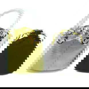 Salvatore Ferragamo Gancini Limited to 100 Ladies Handbag AU-21 5261 Plastic Gold/Black: Salvatore Ferragamo Gancini Limited to 100 Ladies Handbag AU-21 5261 Plastic Gold/Black Brand: Salvatore Ferragamo Line: Gancini Model: AU-21 5261 Type: Handbag Pouch Material: Leather 