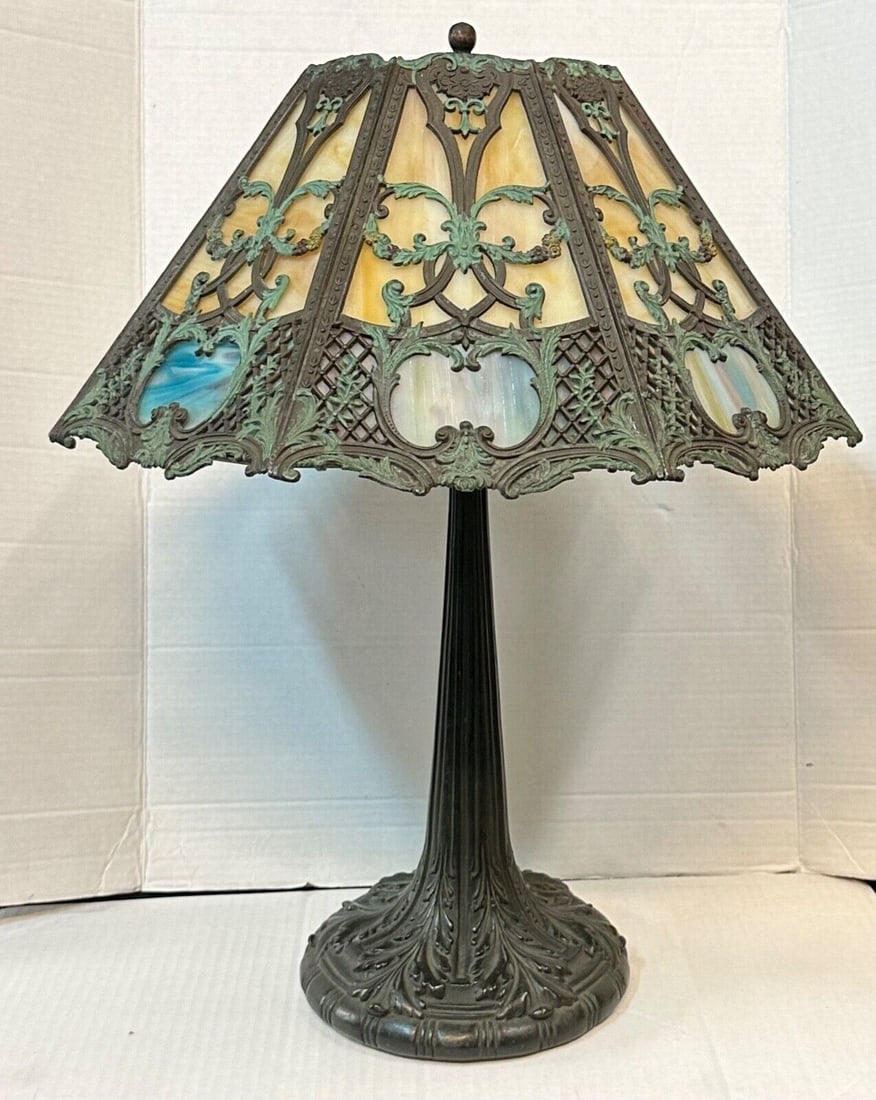 American Eight Sided Panel Lamp: American Eight Sided Panel Lamp Design: Panel Antique: Yes Type: Table Lamp Power Source: Corded Electric Cord Color: Brown Style: Victorian Material: Glass Metal This vintage early 20th century Ameri