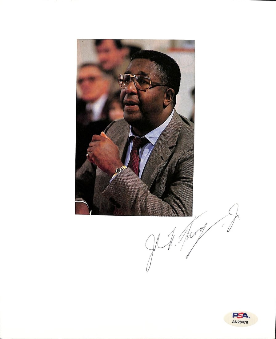 John Thompson Signed/Auto 3.5x5 Photo Georgetown PSA/DNA 185188: John Thompson Signed/Auto 3.5x5 Photo Georgetown PSA/DNA 185188 Productname: John Thompson Signed/Auto 3.5x5 Photo Georgetown PSA/DNA 185188 Original/Reprint: Original Player: John Thompson Product: P