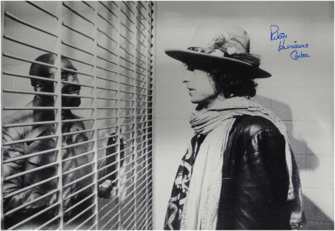 Rubin Hurricane Carter Signed Autographed Huge 24x36 Photo with Bob Dylan +: Rubin Hurricane Carter Signed Autographed Huge 24x36 Photo with Bob Dylan + Sport: Boxing Product: Photo Original/Reprint: Original Player: Rubin Hurricane Carter Pre-Owned While the lot images are re