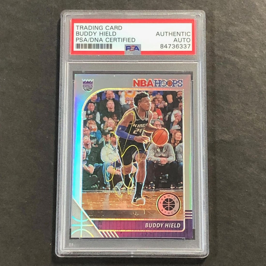 2019-20 Panini NBA Hoops #167 Buddy Hield Signed Card AUTO PSA Slabbed Kings: 2019-20 Panini NBA Hoops #167 Buddy Hield Signed Card AUTO PSA Slabbed Kings Pre-Owned While the lot images are representative of the item, the size, placement and strength of the signature may vary. 