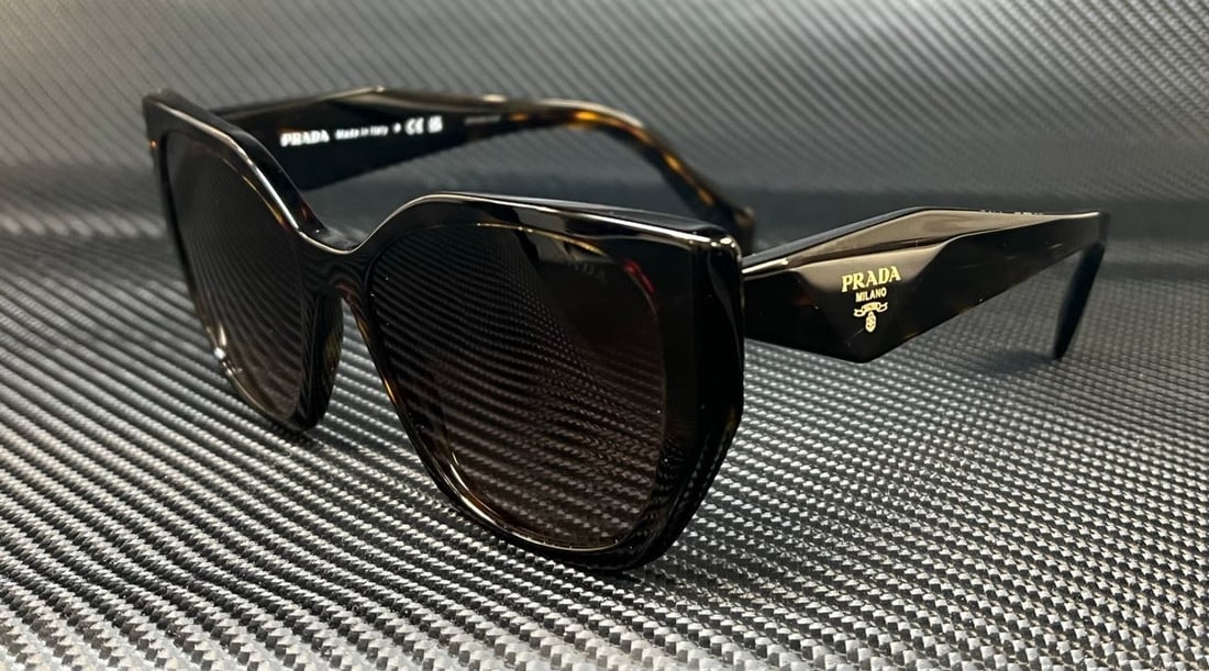 PRADA PR 19ZS 2AU6S1 Havana Brown Gradient Womens 55 mm Sunglasses: PRADA PR 19ZS 2AU6S1 Havana Brown Gradient Womens 55 mm Sunglasses Frame Color: Brown Type: Sunglasses New The Mynt Guarantee: All items in this auction are guaranteed to be 100% authentic. At Your Se