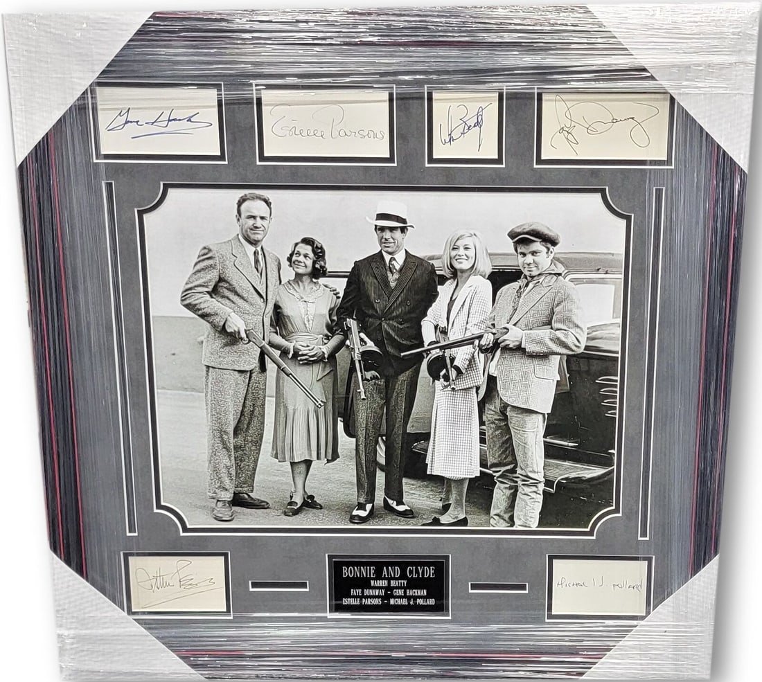 Warren Beatty Dunaway Gene Hackman Parsons Bonnie & Clyde Collage Frame BAS: Warren Beatty Dunaway Gene Hackman Parsons Bonnie & Clyde Collage Frame BAS Industry: Movies Object Type: Photograph Original/Reproduction: Original Signed By: Warren Beatty Faye Dunaway Gene Hackman