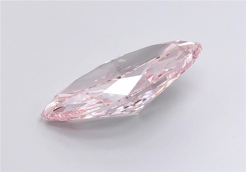 Loose Diamond - Heart 3.37ct Fancy Vivid Pink: Loose Diamond - Heart 3.37ct Fancy Vivid Pink Source: This is a real non-mined Diamond that has been grown in a lab Shape: Heart Carats: 3.37 Color: Fancy Vivid Pink Clarity: VS1 Certification: IGI Th