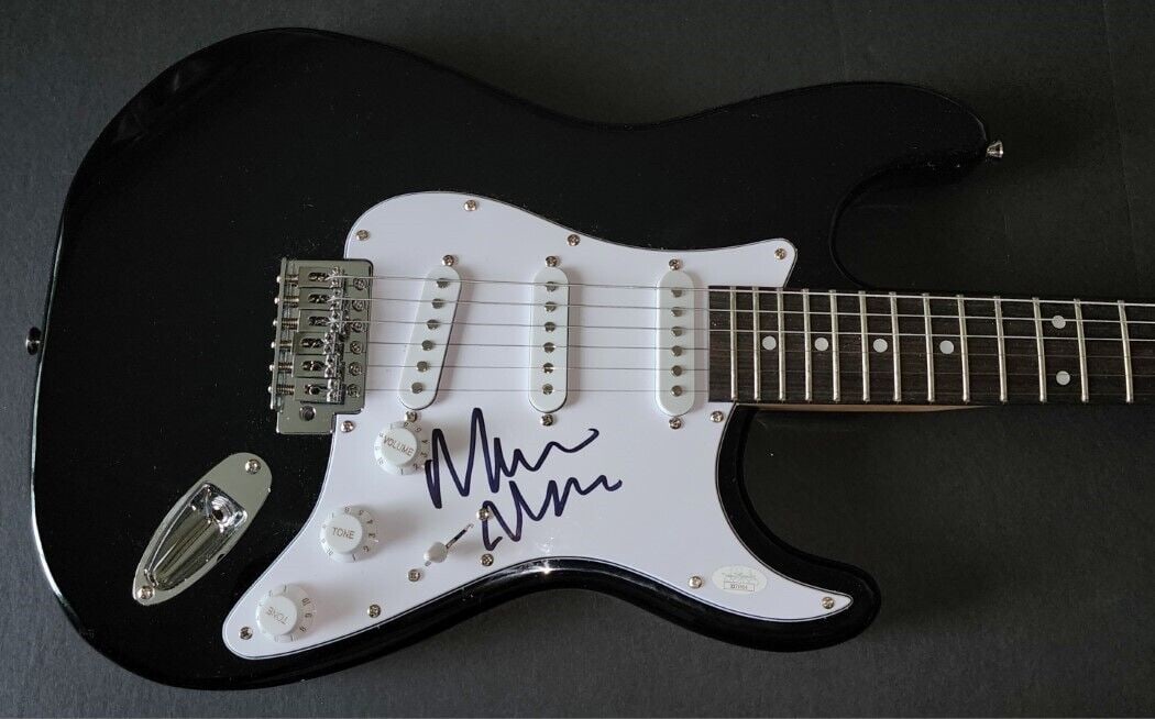 Marilyn Manson Signed Autographed Guitar Rock N Roll Icon JSA LOA: Marilyn Manson Signed Autographed Guitar Rock N Roll Icon JSA LOA Industry: Music Object Type: Guitar & Guitar Pick Original/Reproduction: Original Autograph Authentication: James Spence (JSA) Player: