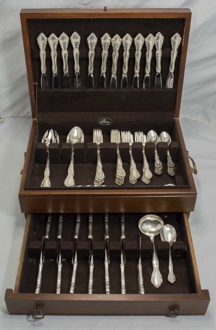 Chelsea Manor by Gorham Sterling Silver Flatware Set for 12 72pc No Monogram: Chelsea Manor by Gorham Sterling Silver Flatware Set for 12 72pc - No Monogram Age: 1966 Maker: Gorham Type: Flatware - Sets Composition: Sterling Silver Chelsea Manor by Gorham Sterling Silver Flatwa
