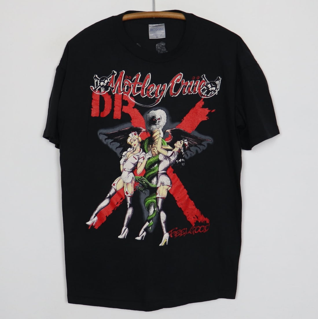 1989 Motley Crue Dr Feelgood Tour Shirt: 1989 Motley Crue Dr Feelgood Tour Shirt Original 1989 Motley Crue Dr Feelgood Tour Shirt. This is a true vintage shirt, not a modern reproduction. Sizes vary so please use measurements for best idea o