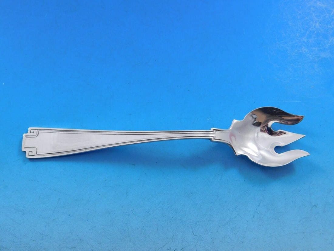 Etruscan by Gorham Sterling Silver Ice Cream Fork Chantilly Style Custom Made 5 3/8 inches: Etruscan by Gorham Sterling Silver Ice Cream Fork Chantilly Style Custom Made Seller Notes: "Excellent condition" Brand: Gorham Pattern: Chantilly Composition: Sterling Silver Type: Fork Maker: Gorham