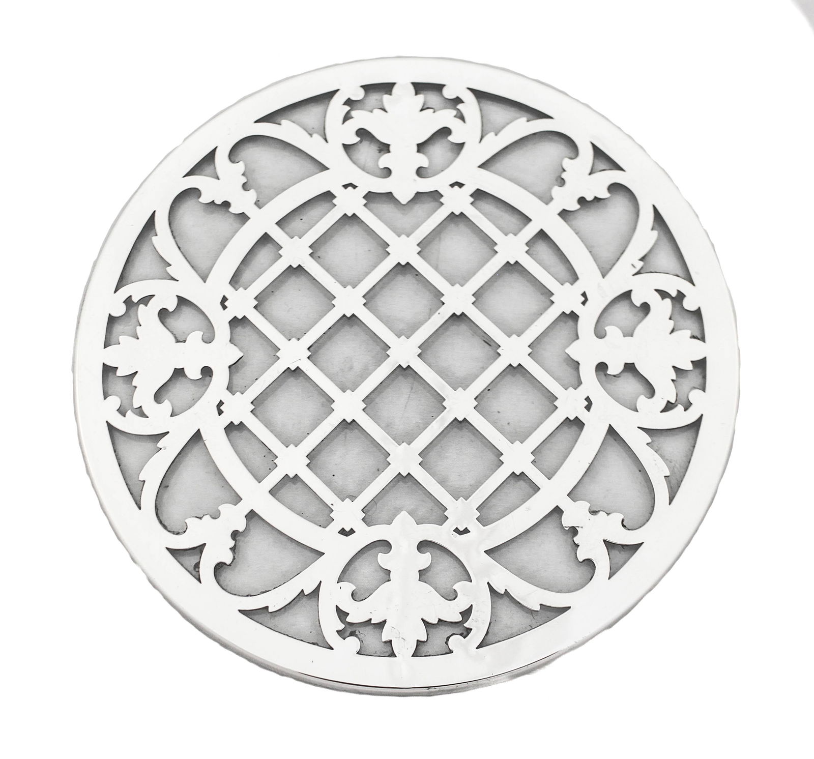 Set of Three Sterling Silver Trivets by Webster & Company 7 inches Diameter: Set of Three Sterling Silver Trivets Creator: Webster & Company (Manufacturer) Dimensions: Height: 0.5 in (1.27 cm)Diameter: 7 in (17.78 cm) Sold As: Set of 3 Materials and Techniques: Glass Sterling