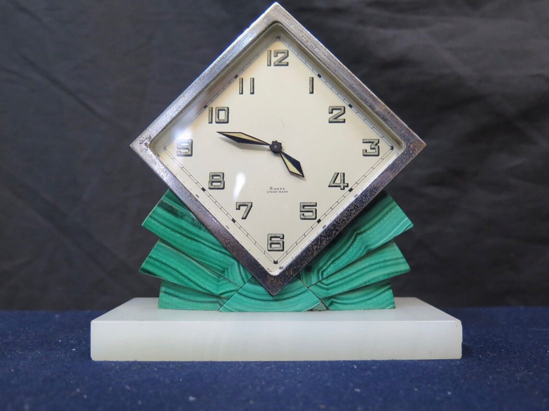 Vintage Art Deco Table Clock Nickel Plated Brass Malachite Onyx: Vintage Art Deco Period Table Clock Style: Art Deco Depth: 2" Material: nickel plated brass malachite onyx Width: 4 3/4" Original/Reproduction: Original Type: Table Color: Green/white Item Height: 5"