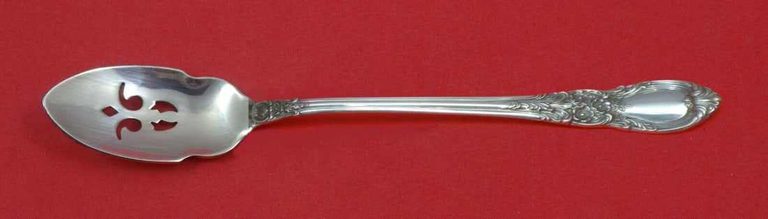 American Victorian Lunt Sterling Silver Olive Spoon Pierced Long 7 1/8in: American Victorian by Lunt Sterling Silver Olive Spoon Pierced Long Custom Type: Serving Spoon Age: Post-1940 Brand: Lunt Composition: Sterling Silver Maker: Lunt Pattern: American Victorian American
