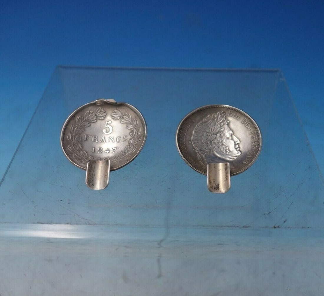 Coin Silver Ashtray Pair 5 Francs 1847 w Ball Feet 1 1/2 inches: Coin Silver Ashtray Pair Coin Design "5 Francs 1847" w/ Ball Feet 1 1/2" Composition: Coin Silver Type: Ash Tray Extraordinary coin silver ashtray pair in coin design "5 francs 1847" (see photos; make