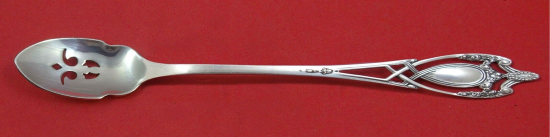 Monticello By Lunt Sterling Silver Olive Spoon Pierced Long 7 3/8in Custom: Monticello by Lunt Sterling Silver Olive Spoon Pierced Long 7 3/8" Custom Pattern: Monticello Brand: Lunt Type: Serving Spoon Age: Post-1940 Composition: Sterling Silver Maker: Lunt Monticello by lunt