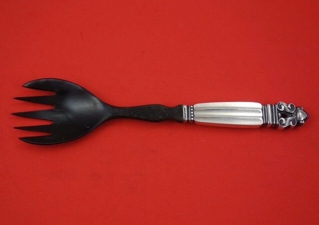 Georg Jensen Acorn Sterling Silver Salad Serving Fork with Horn Handle 8 inches: Acorn by Georg Jensen Sterling Silver Salad Serving Fork HH w/ Horn 8" Seller Notes: "Excellent condition" Brand: Georg Jensen Pattern: Acorn Type: Serving Fork Composition: Sterling Silver Age: Post-