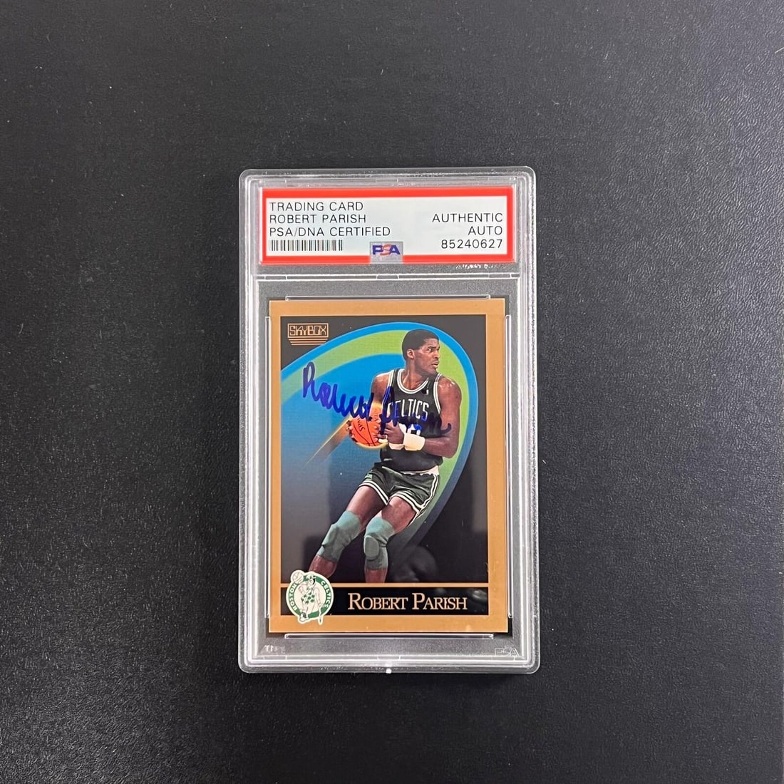 1990 Skybox Robert Parish Auto Signed Card PSA/DNA Boston Celtics: 1990 Skybox #20 Robert Parish Auto Signed Card PSA/DNA Boston Celtics Sport: Aikido Pre-Owned While the lot images are representative of the item, the size, placement and strength of the signature may