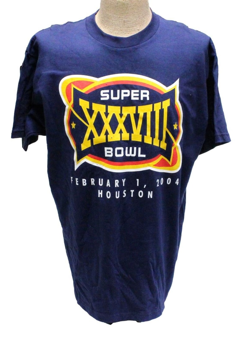 2004 Super Bowl XXXVIII Houston T-Shirt Size XL: 2004 Super Bowl T-Shirt XXXVIII Houston Size XL Brand: Fruit of the Loom Size Type: Regular Decade: 2004 Color: Blue Original/Reproduction: Original Material: Cotton Size (Men's): XL Pre-Owned While t