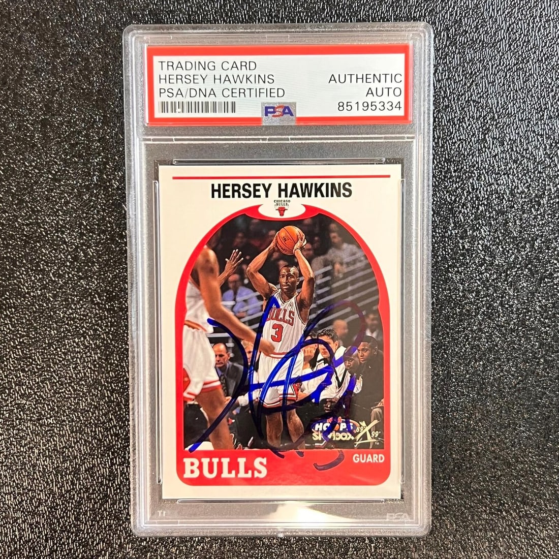 2000 Fleer Skybox Hersey Hawkins Signed Card PSA Slabbed Bulls: 2000 Fleer Skybox #38 Hersey Hawkins Signed Card PSA Slabbed Bulls Sport: Aikido Pre-Owned While the lot images are representative of the item, the size, placement and strength of the signature may va