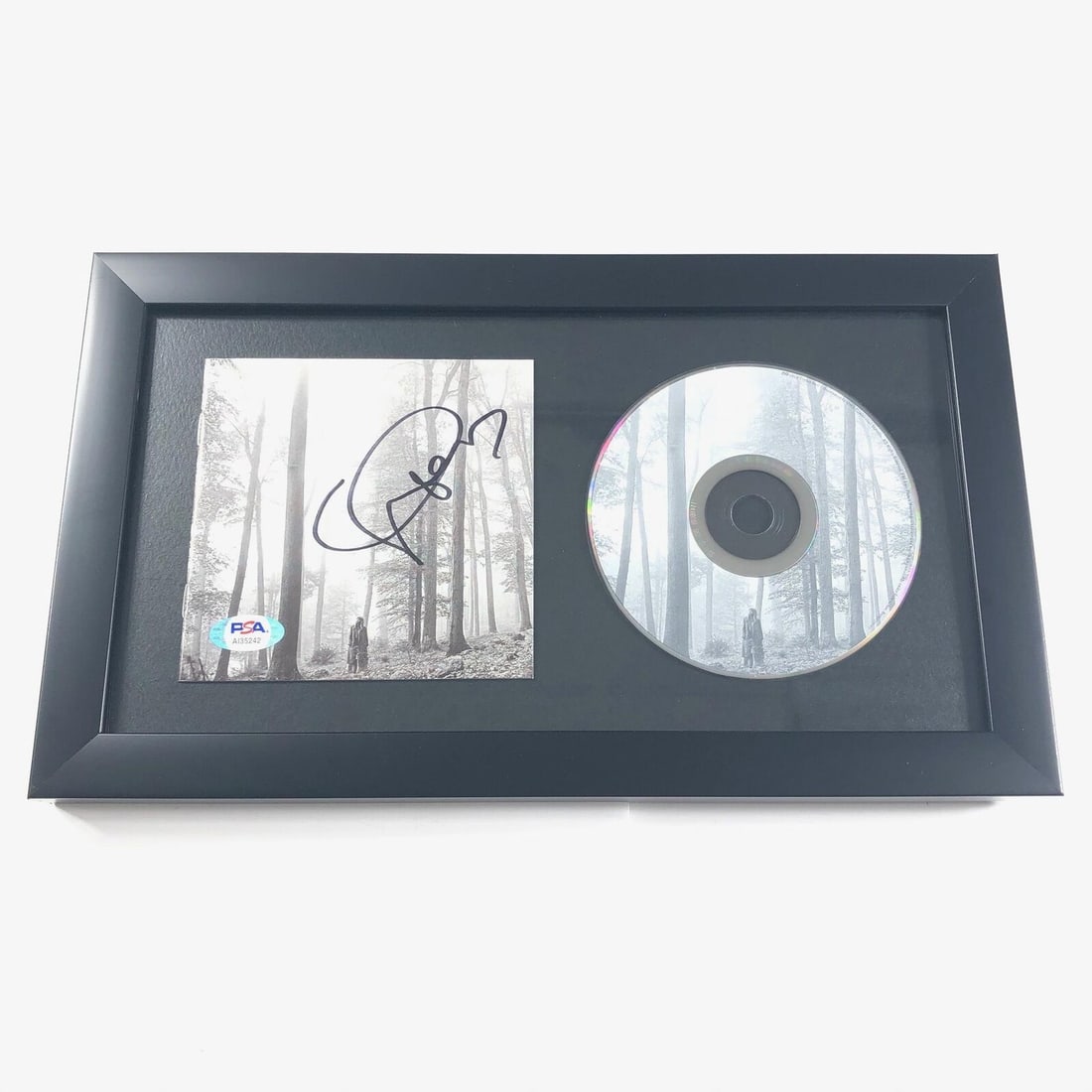 Taylor Swift Signed Folklore CD Cover Framed PSA/DNA: Taylor Swift Signed CD Cover Framed PSA/DNA Folklore Industry: Music Object Type: CD & Booklet Original/Reproduction: Original Pre-Owned While the lot images are representative of the item, the size, 