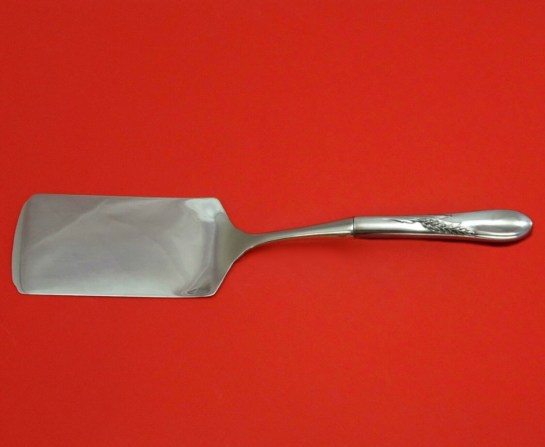 Silver Wheat Reed Barton Sterling Silver Lasagna Server 11in Custom: Silver Wheat by Reed and Barton Sterling Silver Lasagna Server HHWS 11" Custom Seller Notes: "Excellent condition" Featured Refinements: Reed and Barton Sterling Silver Composition: Sterling Silver Ag