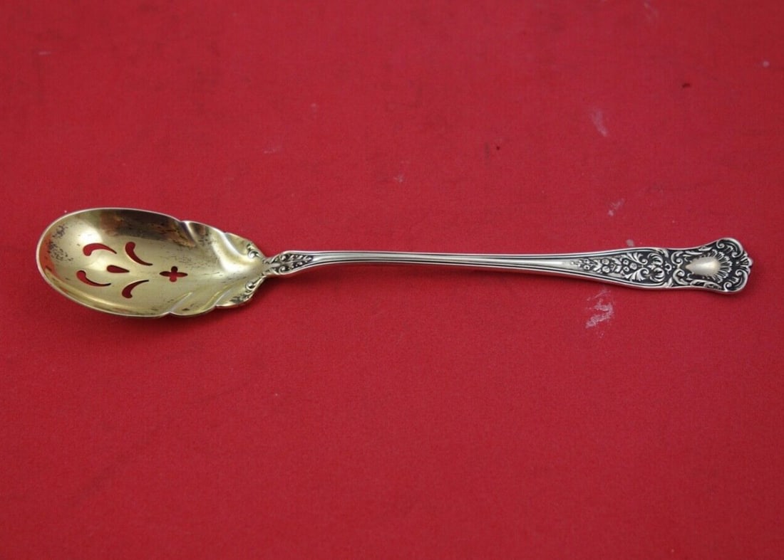 Maryland by Gorham Sterling Olive Spoon Gold Washed Original 6in: Maryland by Gorham Sterling Olive Spoon gold washed Original 6" Seller Notes: "Excellent" Brand: Gorham Pattern: Maryland Composition: Sterling Silver Type: Serving Spoon Maker: Gorham Whiting Age: 18