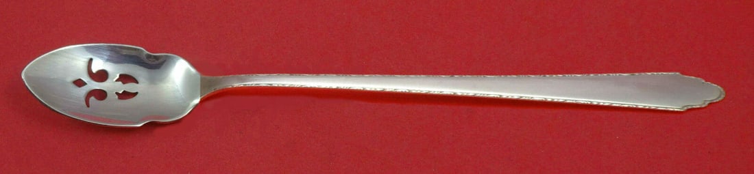William and Mary Lunt Sterling Silver Olive Spoon 7 1/2in Pierced Custom: William and Mary by Lunt Sterling Silver Olive Spoon Pierced Long 7 1/2" Custom Pattern: William and Mary Brand: Lunt Type: Serving Spoon Age: Post-1940 Composition: Sterling Silver Maker: Lunt Willia