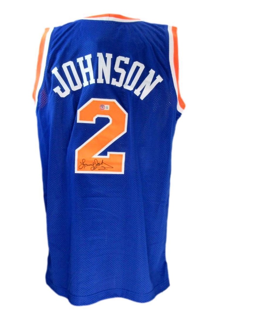 Larry Johnson Signed Blue Custom Basketball Jersey NY Knicks Beckett 186592: Larry Johnson Signed Blue Custom Basketball Jersey NY Knicks Beckett 186592 Autograph Authentication: BAS/Beckett Original/Reprint: Original Product: Jersey Sport: Basketball League: NFL Signed: YES P