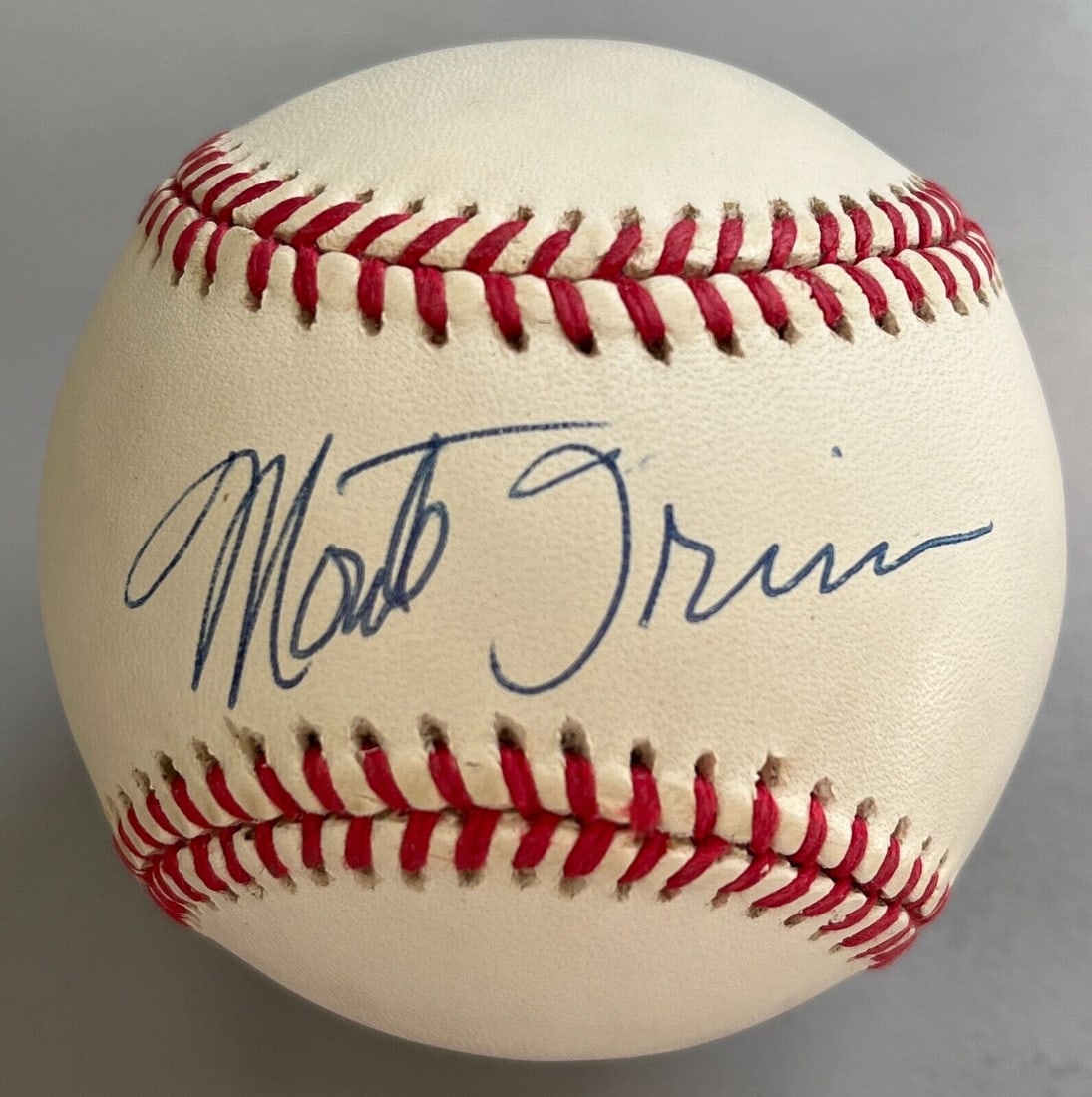 Monte Irvin signed Rawlings National League baseball (White Pres) -JSA AF18912: Monte Irvin signed Rawlings National League baseball (White Pres) -JSA AF18912 Sport: Baseball Player: Monte Irvin Signed: Yes Original/Reprint: Original Autograph Authentication: James Spence Authent