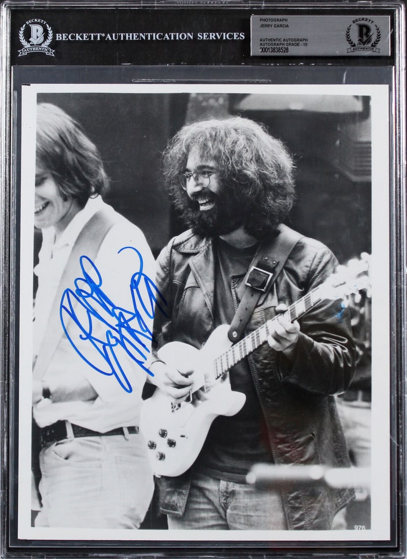 Jerry Garcia Grateful Dead Signed 8x10 B&W Photo Auto 10! BAS Slabbed: Jerry Garcia Grateful Dead Signed 8x10 B&W Photo Auto 10! BAS Slabbed Industry: Music Object Type: Photograph Original/Reproduction: Original Autograph Authentication: Beckett Product Coa: Beckett Pro