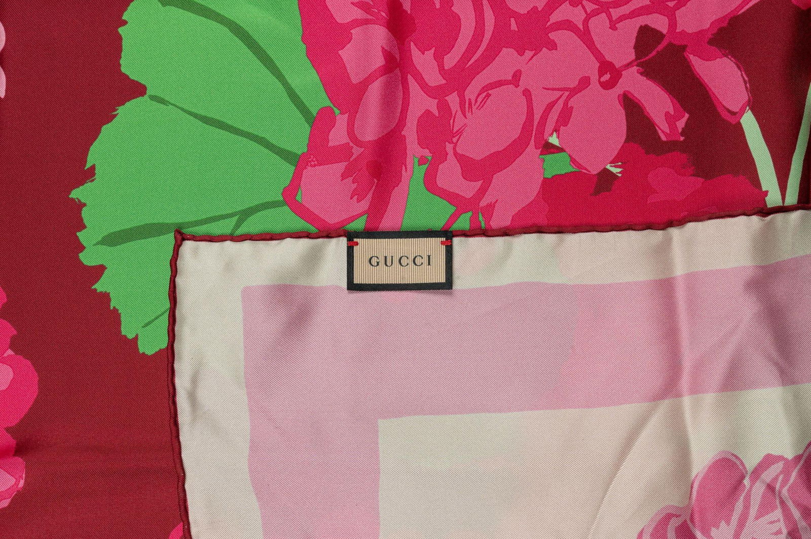 Gucci X Ken Scott Floral Silk Shawl: Gucci X Ken Scott Floral Silk Shawl Brand: Gucci Dimensions: Height: 52 in (132.08 cm)Length: 52 in (132.08 cm) Place of Origin: Italy Period: 21st Century New The Mynt Guarantee: All items in this au