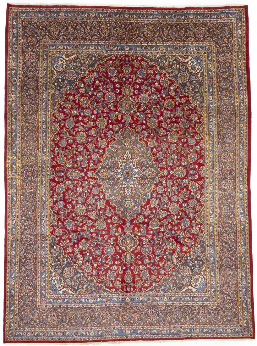 Red Floral Hand-Knotted Vintage Oriental Area Rug 9.4ft x 12.9ft Wool: Red Floral Hand-Knotted Vintage Oriental Area Rug 9.4ft x 12.9ft Wool This exquisite vintage Oriental rug features a traditional floral pattern and is hand-knotted from high-quality wool. Measuring 9.