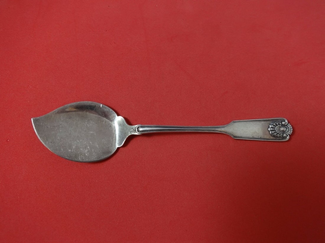 Frank Smith Sterling Silver Fiddle Shell Jelly Server 6.625in: Frank Smith Sterling Silver Fiddle Shell Jelly Server 6.625in This Sterling Silver jelly server features the Fiddle Shell pattern by Frank Smith. Measuring 6.625 inches in length, it is not monogramme