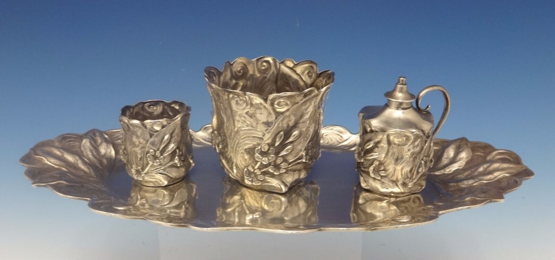 Frank Smith Sterling Silver Smoking Set 4pc with Leaf and Wave Design: Frank Smith Sterling Silver Smoking Set 4pc with Leaf and Wave Design This 4-piece sterling silver smoking set from Frank Smith features a stunning leaf and wave motif along with a scrolly monogram. T
