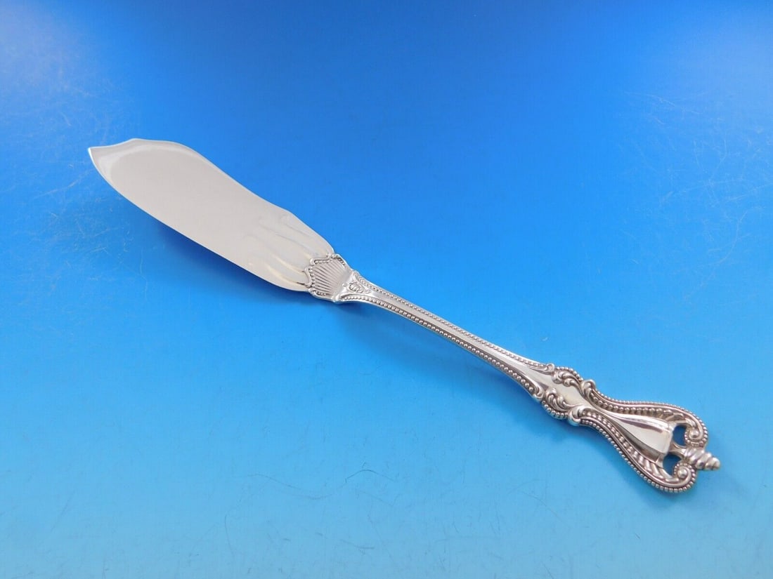Towle Old Colonial Sterling Silver Master Butter Knife 7.5in: Towle Old Colonial Sterling Silver Master Butter Knife 7.5in The Towle Old Colonial Master Butter Knife features a stunning beaded handle with graceful curves, exemplifying the height of silversmith c